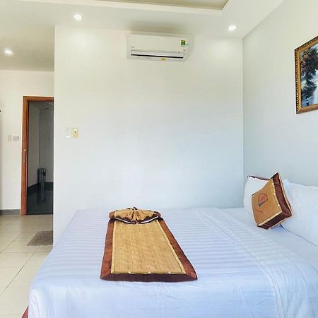קוי נון Y Linh Hotel מראה חיצוני תמונה