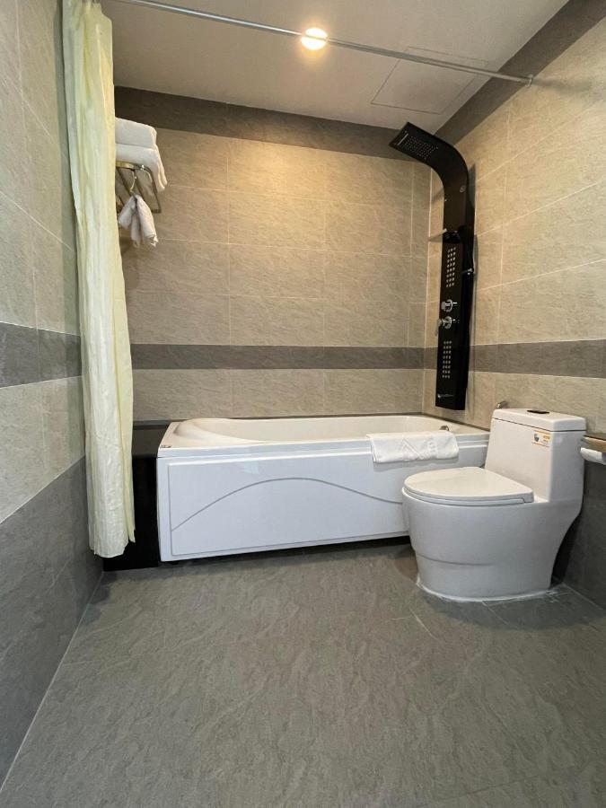 קוי נון Y Linh Hotel מראה חיצוני תמונה