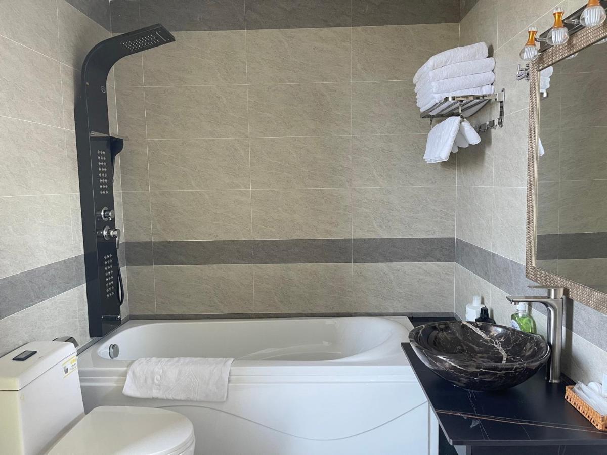 קוי נון Y Linh Hotel מראה חיצוני תמונה