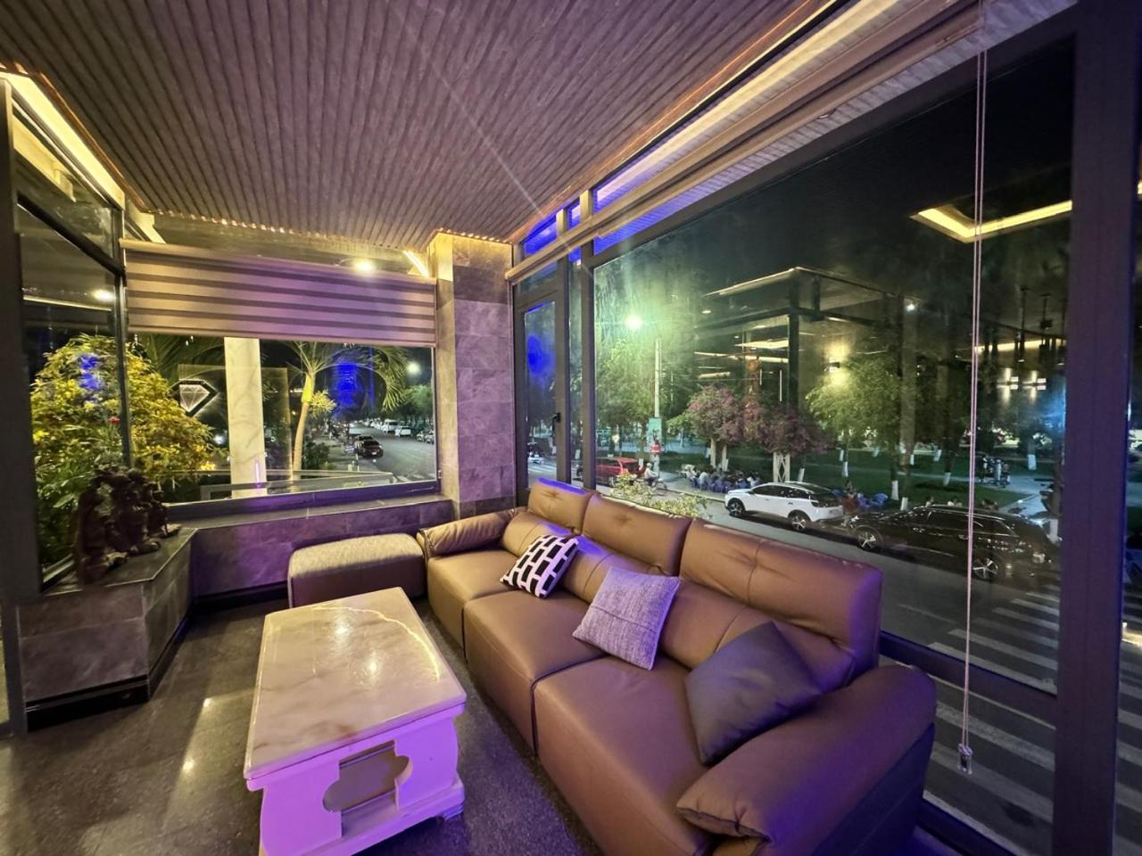 קוי נון Y Linh Hotel מראה חיצוני תמונה
