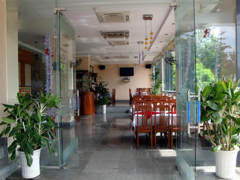 קוי נון Y Linh Hotel מראה חיצוני תמונה